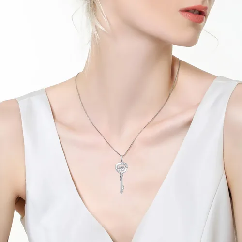 Vista 6 de MABELLA Collar con colgante de llave a corazón de plata de ley chapada en oro blanco de 18 quilates, regalo para el día de San Valentín para mujer