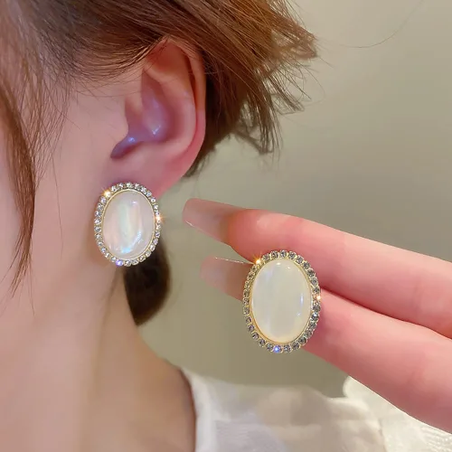 Vista 2 de Vcagirest Aretes de perlas ovaladas de diamantes brillantes para mujer