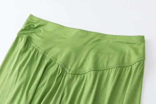 Vista 3 de Pantalones de algodón modal para mujer de AvaCostume, pantalones suaves para practicar yoga o deportes.