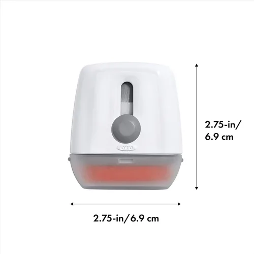Vista 6 de OXO Limpiador para portátiles Good Grips Sweep & Swipe Almohadilla de microfibra y cepillo suave, elimina manchas y polvo, ideal para pantallas