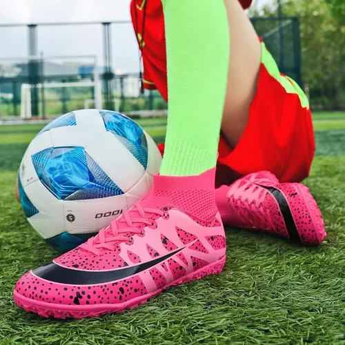 Vista 4 de zcdyn Tacos de fútbol para hombre zapatos de fútbol para interiores y exteriores zapatos de fútbol firme para entrenamiento
