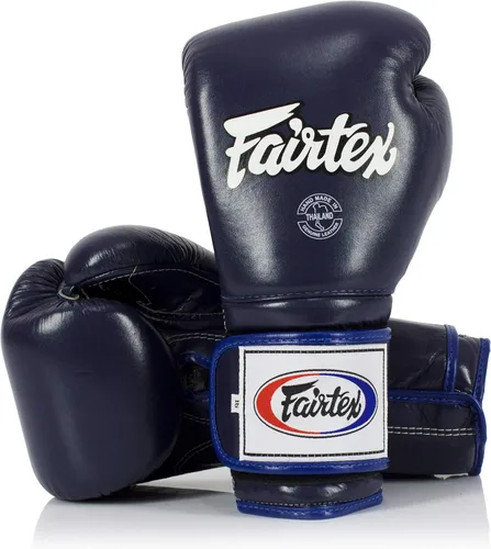 Vista 7 de Fairtex BGV9 Muay para boxeadores profesionales y entrenadores Guante de estilo mexicano para golpeadores duros Guantes MMA para artes marciales