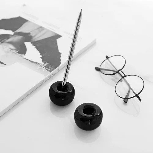 Vista 6 de Mini soporte para cepillos de dientes de cerámica para encimera de tocador de baño, cabezal de cepillo de dientes hecho a mano y soporte para Negro