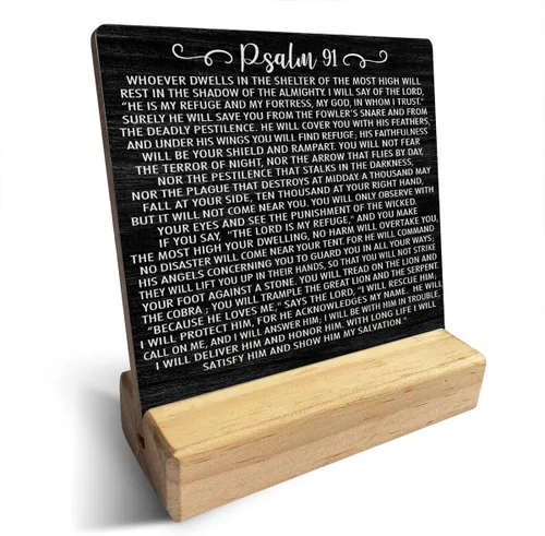 Vista 25 de Letrero de madera con versículos bíblicos con texto en inglés "Country Be Still and Know That I am God", decoración de escritorio cristiana