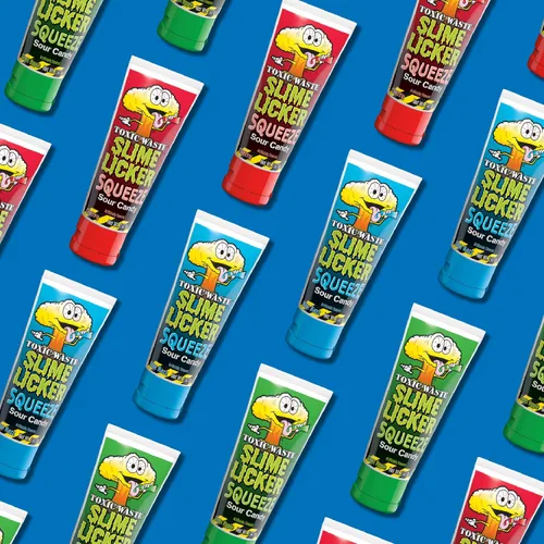 Vista 5 de Toxic Waste Slime Licker Squeeze Candy, Apple Razz Cherry, paquete de 3