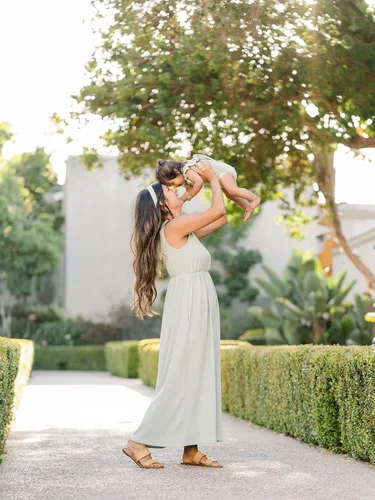 Vista 3 de IFFEI Mommy and Me - Vestido largo a juego sin mangas con diadema para madre e hija