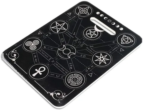 Vista 3 de Alchemy of England Magic Symbols - Tabla de cortar, color negro y blanco