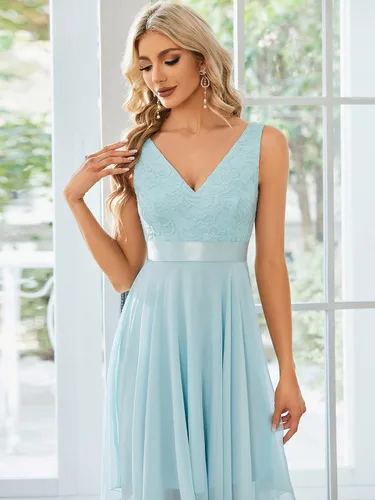 Vista 5 de Ever-Pretty Vestido de cóctel acampanado de gasa con cuello en V escotado para mujer 0207