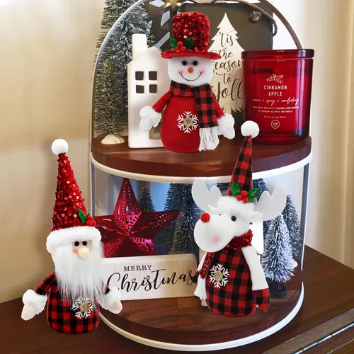 Vista 5 de Decoraciones navideñas de búfalo rojo para interiores, 3 piezas de muñeco de nieve de Navidad rojo, Papá Noel y reno, bandeja escalonada de felpa