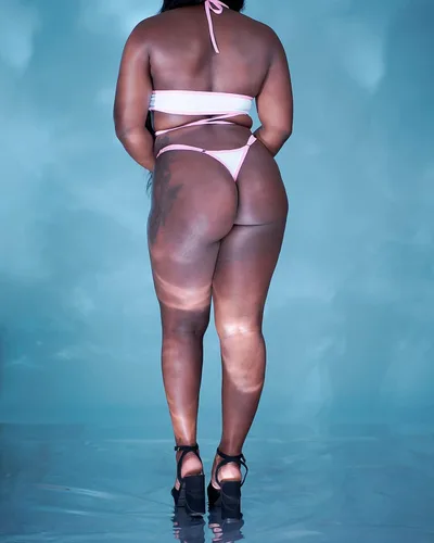 Vista 2 de MOEFLAVOR Traje de baño sexy de anime Neko Bikini Cosplay