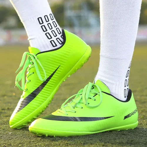 Vista 6 de UYO Men's Soccer Shoes Football Cleats Low-Tops Lace-Up Non-Slip Spikes Indoor Futsal Turf Sneaker