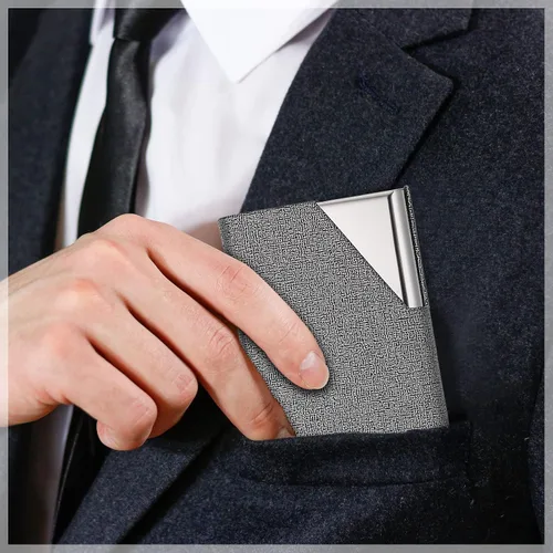Vista 5 de Yexiya Estuche profesional para tarjetas de visita, 10 unidades, piel sintética y bolsillo de acero inoxidable, cartera de crédito delgada de metal