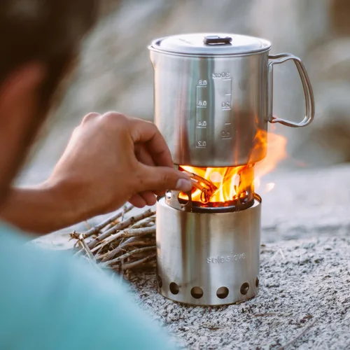 Vista 8 de Solo Stove & Pot 900 Combo: sistema de cocina a leña ultraliviana. Kit de cocina liviana para excursionismo, camping, supervivencia. Quema ramas,