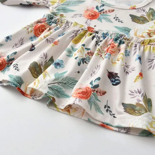 Vista 5 de Conjunto de 3 piezas de ropa de bebé niña con volantes, camisa floral y pantalones, diadema