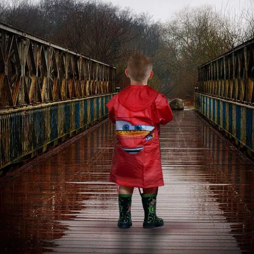 Vista 3 de Disney Pixar Cars Lightning McQueen - Impermeable para niños pequeños con capucha