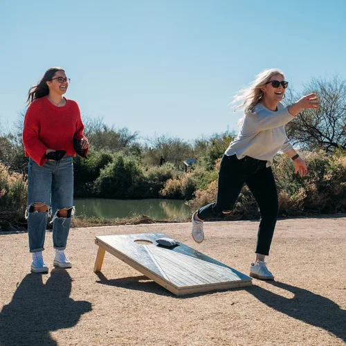 Vista 5 de Tailgating Pros Cornhole Boards - Juego de Cornhole de 4 x 2 pies con patrón de madera de grado torneo con funda de transporte y juego de 8 sacos