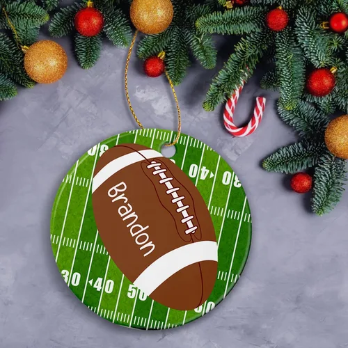Vista 4 de Adornos personalizados de cerámica de fútbol americano, recuerdo de adorno de Navidad de jugador de fútbol americano, regalo para atletas