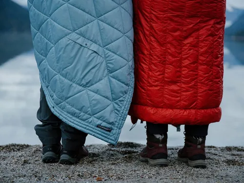 Vista 9 de KAMMOK Manta de montaña – Forro polar ultra afelpado, resistente al agua, portátil, duradera, manta de campamento para interiores y exteriores