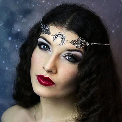 Vista 2 de MJartoria Collar de pentagrama de luna con diadema de cristal de pentáculo collar de chakra con dije collares de varias capas para mujer conjunto