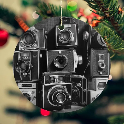 Vista 8 de Retro Cool Camera Collection Christmas Ornament Funny Round Hanging Ornament Pendant Personalized Xmas Round Ceramic Pendant Christmas Ceramic