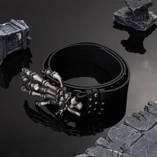 Vista 4 de Eigso Pulsera de cuero punk con calavera para mujer + cinturón de cuero de calavera para mujer