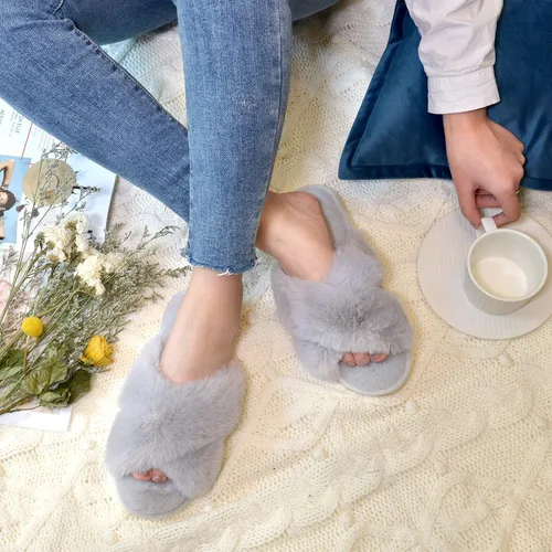 Vista 6 de Parlovable Women's Cross Band Slippers Fuzzy Soft House Slippers Plush Furry Warm Cozy Open Toe Fluffy Home Shoes Comfy Indoor Outdoor Slip On