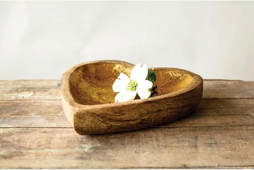 Vista 3 de Bandeja de corazón de madera de mango con interior de hoja de oro