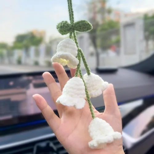 Vista 6 de Accesorios para colgar espejos de automóvil, colgante de flor de lirio tejido hecho a mano, bonita decoración colgante de ganchillo para espejo
