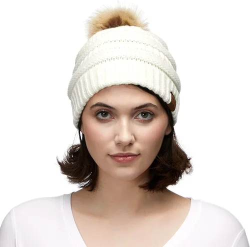 Vista 5 de Gorro unisex liso con pompón y ribete (HAT-43) de C.C Hatsandscarf Exclusives Marfil