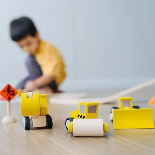 Vista 9 de PlanToys® Juego de construcción de carreteras Montessori Imaginative Kids coches de juguete, pista de coche de juguete, niñas, niños, coordinación