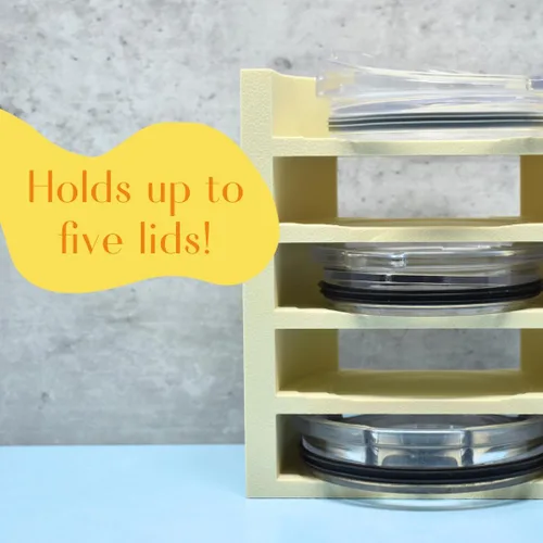 Vista 7 de Estante organizador de tapa compatible con Yeti Rambler y vasos, organizador de 5 tapas que se adapta a la mayoría de tamaños, tapas de vasos, más