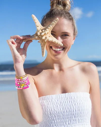 Vista 5 de Abitoncc Preppy Heishi - Juego de pulseras de surfista para niñas adolescentes, bonitos aretes estéticos, anillos estéticos preppy coloridos de oro