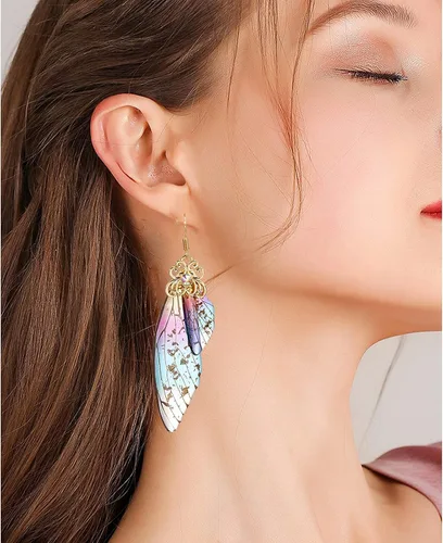 Vista 2 de BELLA-Bee - Aretes colgantes de alas de mariposa chapados en oro con cristal y diamantes de imitación, joyería para mujeres y niñas, joyería
