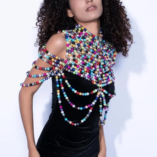 Vista 4 de CCbodily - Brasier de cadena de perlas para el cuerpo, collares de hombro de moda, joyería corporal