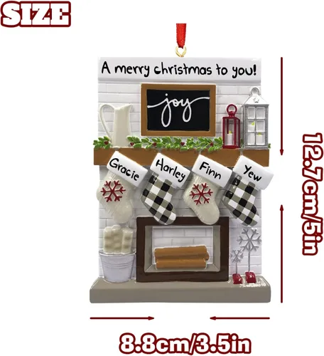 Vista 2 de Adornos de Navidad personalizados 2025, repisa de chimenea, familia de 2/3/4/5/6 nombres de miembros de la familia Joy para decoraciones de árbol