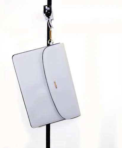 Vista 7 de Perfect Curve Organizador de Bolso y Monedero Sostiene hasta 9 Bolsos Organizador Sobre Puerta para Bolsos y Monederos Clips Ajustables 1