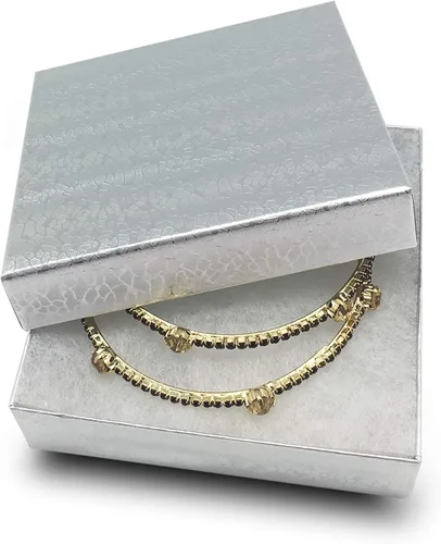 Vista 7 de TheDisplayGuys - Paquete de 100 cajas de cartón rellenas de algodón #33 para joyas, papel de aluminio plateado (3.5 x 3.5 x 1.0 pulgadas)