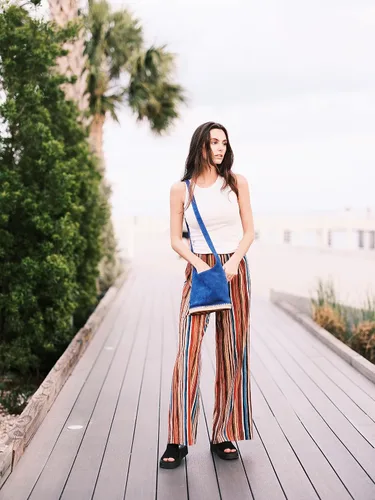 Vista 3 de Sole Purpose Amelia - Bolso bandolera de ante para mujer