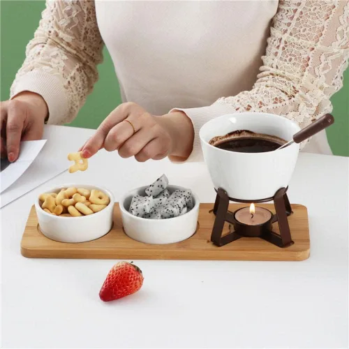 Vista 3 de Sizikato Juego de fondue de chocolate de porcelana con 2 tenedores de frutas, 10 onzas