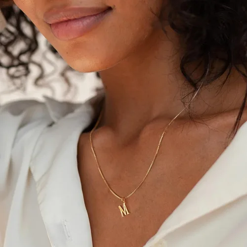 Vista 8 de Collar de letra pequeña, delicado chapado en oro de 14 quilates, collar con dije de inicial pequeña para mujer
