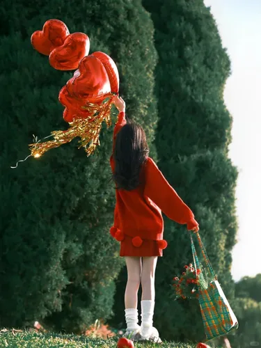 Vista 2 de Globo de corazón rojo de 18 pulgadas, 20 globos en forma de corazón, globos de aluminio para decoración de bodas, fiestas, cumpleaños 18" Red