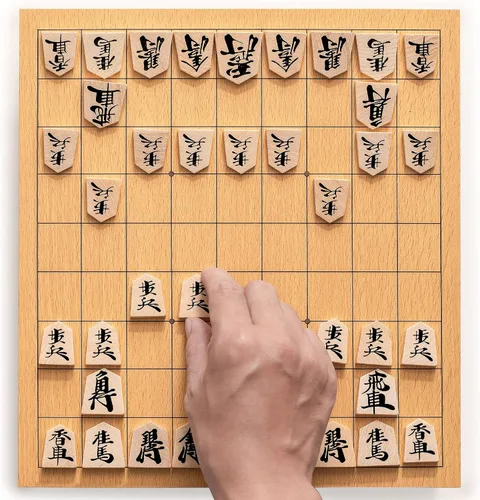 Vista 7 de Juego de ajedrez japonés Shogi, con tabla y cajones de madera y las tradicionales piezas Koma