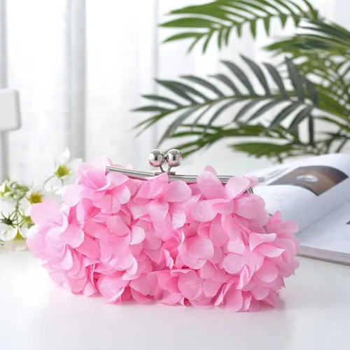 Vista 2 de Buddy - Bolso de mano de satén suave para mujer, con forma de rosa, para boda, fiesta