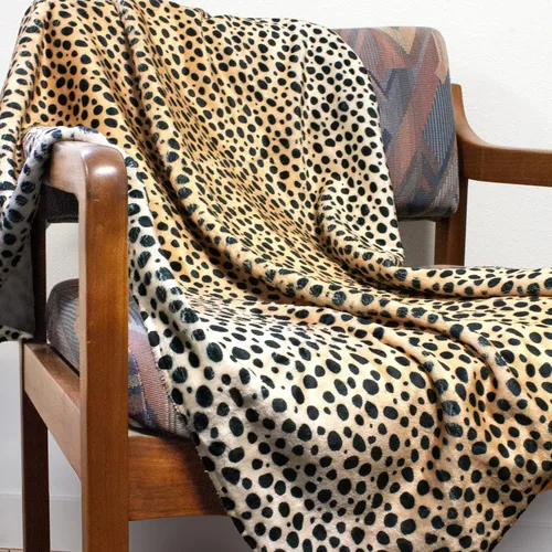 Vista 5 de Everything Comfy Manta decorativa con estampado de guepardo, 30 x 40 pulgadas, color natural
