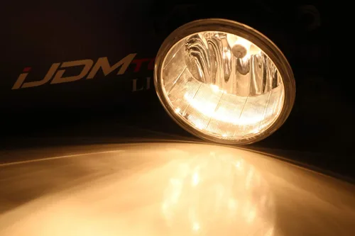 Vista 3 de iJDMTOY Lentes transparentes OEM-Spec H11 Bombilla halógena antiniebla con biseles antiniebla de parachoques, arnés de cableado e interruptor