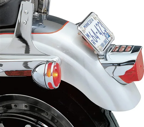 Vista 2 de Kuryakyn 8130 Accesorio de acento de motocicleta: cubierta de luz trasera ranurada para motocicletas Harley-Davidson 1973-2019, cromada, negra
