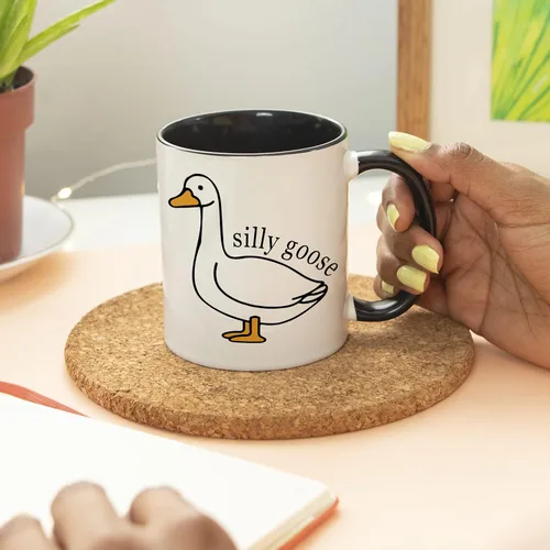 Vista 5 de YouNique Designs Taza de café Silly Goose On The Loose de 11 onzas, regalos para papá de parte de la hija, regalos de elefante blanco para adultos
