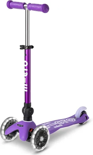 Vista 12 de Micro Kickboard - Mini Deluxe Scooter LED Plegable, 3 Ruedas, Inclinarse para Dirigir, Scooter Micro de Diseño Suizo con Ruedas LED que se Iluminan