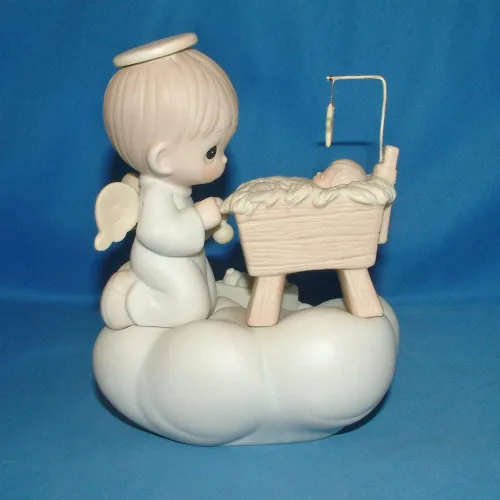Vista 2 de Precious Moments #522252 Figura de porcelana 'Él es la estrella de la mañana