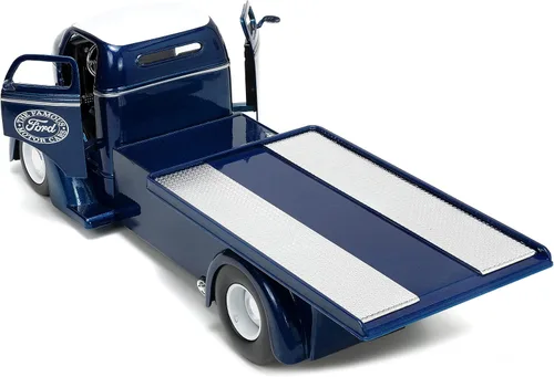 Vista 4 de Jada Toys Just Trucks 1:24 1947 Ford COE - Coche de cama plana fundido a presión color azul oscuro/blanco con estante para neumáticos, juguetes